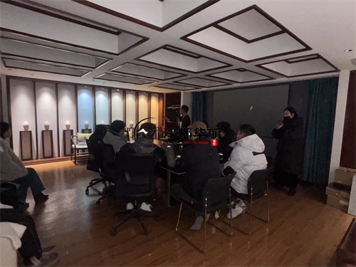银川装修公司|银川主案设计师前往灯具厂家现场学习 